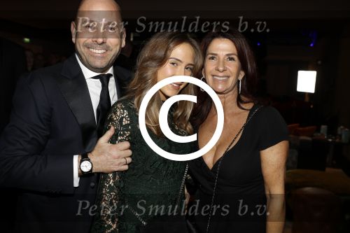 Amsterdam 8 december 2016
15e luxury fair in de RAI. Lesley Bamberger met vrouw en dochter