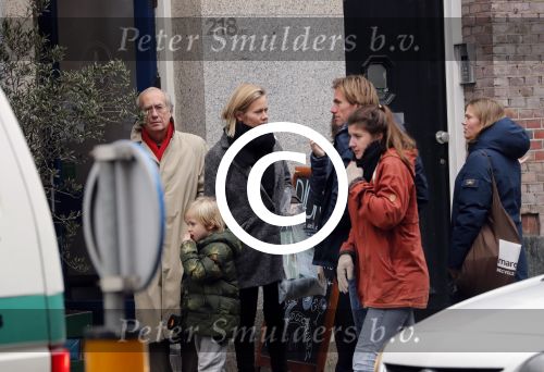 Amsterdam 1 december 2016
Liesbeth kamerling en haar broer uit eten met hun vader en moeder (ouders) bij restaurant Dignita in Amsterdam zuid.