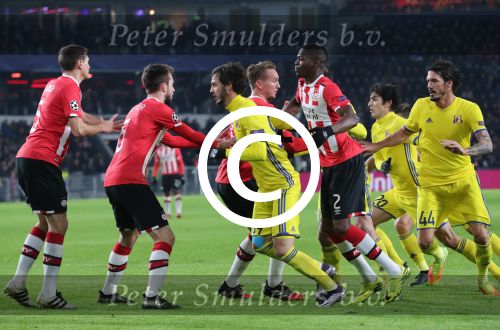 Eindhoven, 6 December 2016 Laatse groepswedstrijd in de Champions League Seizoen 2016/2017 PSV-FC Rostov, eindstand 0-0 en uitschakeling voor het gehele Europese Voetbal.
Luuk de Jong Nicolas Isimat-Mirin Davy Propper