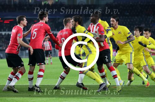 Eindhoven, 6 December 2016 Laatse groepswedstrijd in de Champions League Seizoen 2016/2017 PSV-FC Rostov, eindstand 0-0 en uitschakeling voor het gehele Europese Voetbal.
Luuk de Jong Nicolas Isimat-Mirin Davy Propper