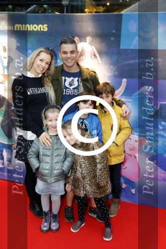 Amsterdam 10 december 2016
Premiere Sing in pathe arena. Maaike Dorsteen met gezin