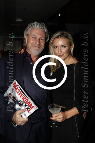 Amsterdam 22 november 2016
Presentatie Amsterdam XXXL magazine uitgegeven door Mark Teurlings bij gassan diamonds. laurien Verstraten