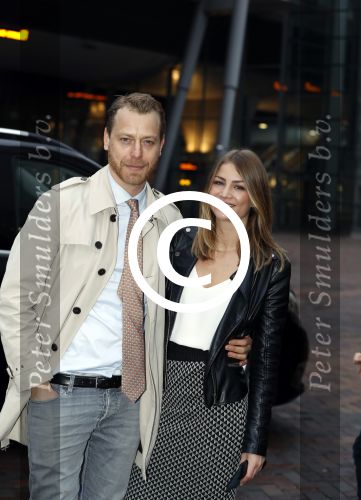 Amsterdam 10 december 2016
Premiere Sing in pathe arena. Mark v Eeuwen met zijn vriendin Anne voor het eerst op een rode loper