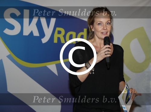 Amsterdam 7 december 2016
Sky radio Christmas tree event met oa Daphne en Emma Deckers Ronald de Boer Gers Pardoel Wilfred Genee Renate Verbaan en Bracha v Doesburgh. Fred v Leer en Manon Meijers zijn de jury. Marlayne Sahupala presenteert het geheel in het college hotel.