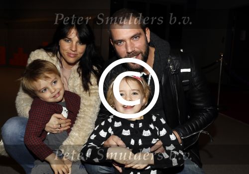 Amsterdam 26 november 2016
20 jaar studio 100 in het ziggodome met oa K3. Matteo van der Grijn met vrouw en kinderen
