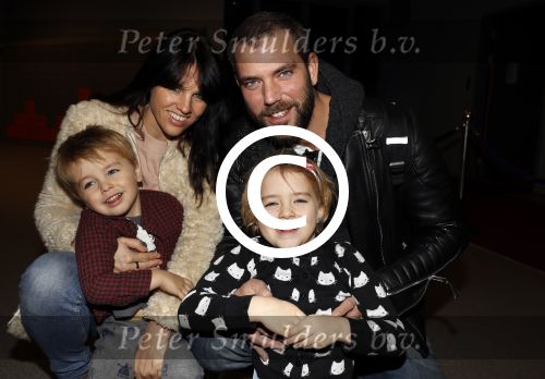 Amsterdam 26 november 2016
20 jaar studio 100 in het ziggodome met oa K3. Matteo van der Grijn met vrouw en kinderen