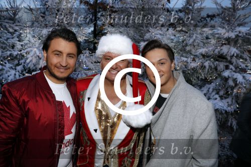 Kaatsheuvel 16 november 2016
Opnames videoclip Toppers met Rene Froger Gerard Joling Jeroen v d Boom Maxim Froger Danny Froger Lee Towers Andre Hazes jr O Gene en Maan. Opnames vonden plaats in de efteling.