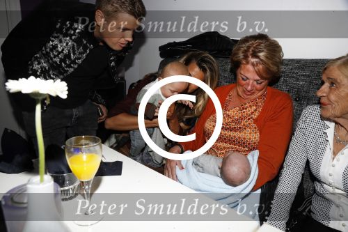 Den Haag 27 november 2016
Babyshower van Andre Hazes Jr. Natuurlijk zijn zijn vader Andre en moeder Monique aanwezig.