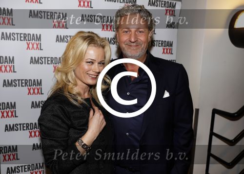 Amsterdam 22 november 2016
Presentatie Amsterdam XXXL magazine uitgegeven door Mark Teurlings bij gassan diamonds. Monique Sluyter