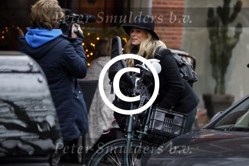 Amsterdam 9 december 2016
Nicolette v Dam heeft opnames voor commercial Rituals op de cornelis schuytstraat