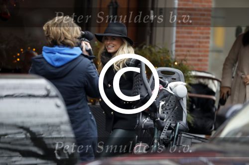 Amsterdam 9 december 2016
Nicolette v Dam heeft opnames voor commercial Rituals op de cornelis schuytstraat