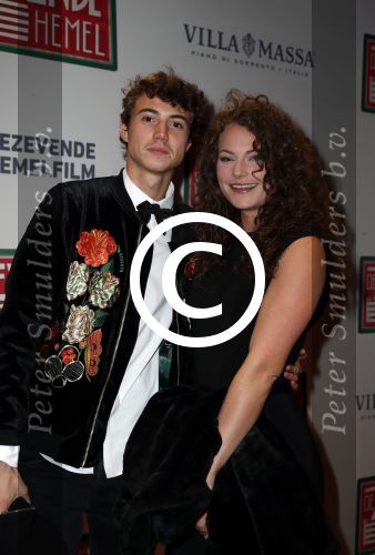 Amsterdam 14 november 2016
Premiere de zevende hemel in theater Carre. Niek Roozen en ..............