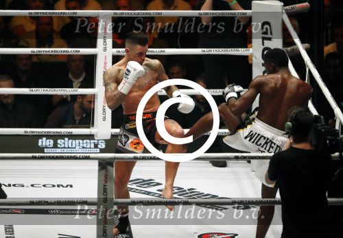 Oberhausen 10 december 2016
Nieky Holzen verliest zijn wereldtitel aan Cedric Doumbe uit Frankrijk tijdens de GLORY COLLISION in Oberhausen.