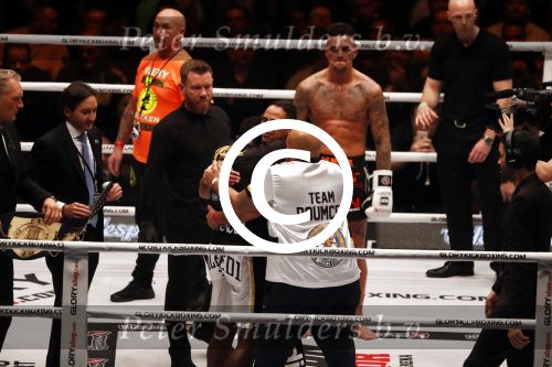 Oberhausen 10 december 2016
Nieky Holzen verliest zijn wereldtitel aan Cedric Doumbe uit Frankrijk tijdens de GLORY COLLISION in Oberhausen.