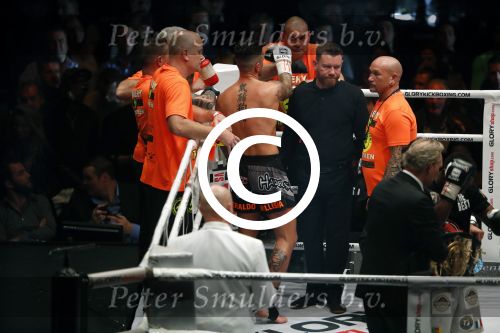 Oberhausen 10 december 2016
Nieky Holzen verliest zijn wereldtitel aan Cedric Doumbe uit Frankrijk tijdens de GLORY COLLISION in Oberhausen.