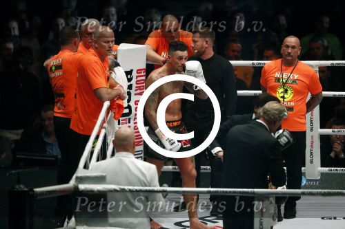 Oberhausen 10 december 2016
Nieky Holzen verliest zijn wereldtitel aan Cedric Doumbe uit Frankrijk tijdens de GLORY COLLISION in Oberhausen.