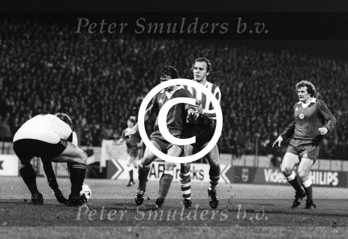 Eindhoven, 24 Oktober Seizoen 1981/1982
PSV-AJAX, eindstand 3-0
Piet Schrijvers Rene v d Kerkhof Peter Boeve Wim Jansen