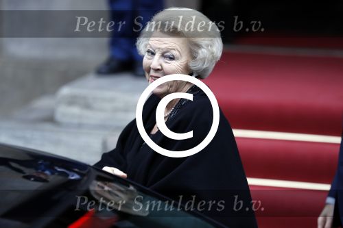 Amsterdam 15 december 2016  
Uitreiking prins Claus prijzen met aanwezig Koning Willem Alexander Koningin Maxima Prinses Beatrix Prinses Laurentien en Prinses Mabel. Vindt plaats in paleis op de dam.
