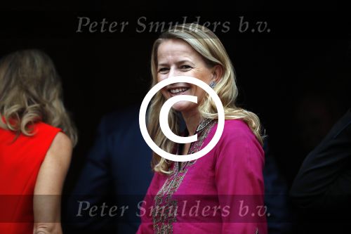 Amsterdam 15 december 2016  
Uitreiking prins Claus prijzen met aanwezig Koning Willem Alexander Koningin Maxima Prinses Beatrix Prinses Laurentien en Prinses Mabel. Vindt plaats in paleis op de dam.