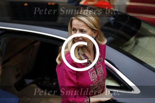Amsterdam 15 december 2016  
Uitreiking prins Claus prijzen met aanwezig Koning Willem Alexander Koningin Maxima Prinses Beatrix Prinses Laurentien en Prinses Mabel. Vindt plaats in paleis op de dam.