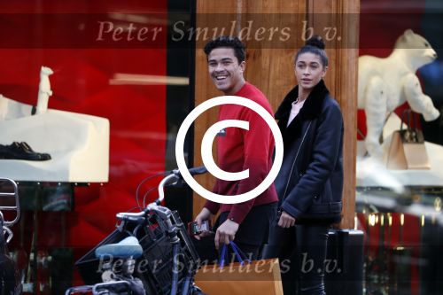 Amsterdam 3 december 2016
Quincy Kluivert met zijn vriendin Shayna Senior op de pc hooftstraat