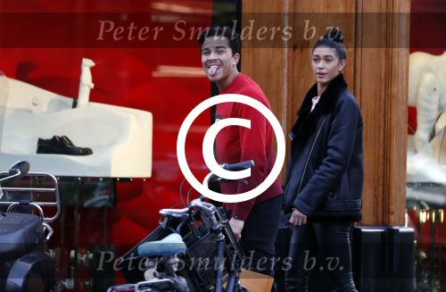 Amsterdam 3 december 2016
Quincy Kluivert met zijn vriendin Shayna Senior op de pc hooftstraat