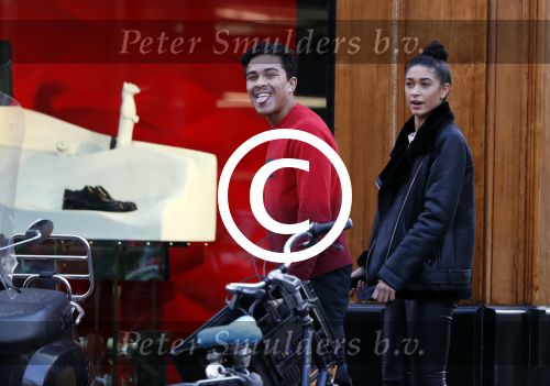 Amsterdam 3 december 2016
Quincy Kluivert met zijn vriendin Shayna Senior op de pc hooftstraat
