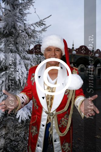 Kaatsheuvel 16 november 2016
Opnames videoclip Toppers met Rene Froger Gerard Joling Jeroen v d Boom Maxim Froger Danny Froger Lee Towers Andre Hazes jr O Gene en Maan. Opnames vonden plaats in de efteling.