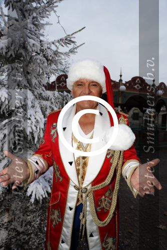 Kaatsheuvel 16 november 2016
Opnames videoclip Toppers met Rene Froger Gerard Joling Jeroen v d Boom Maxim Froger Danny Froger Lee Towers Andre Hazes jr O Gene en Maan. Opnames vonden plaats in de efteling.