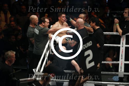 Oberhausen 10 december 2016
Rico Verhoeven wint zijn gevecht met Badr Hari tijdens de GLORY COLLISION in Oberhausen.