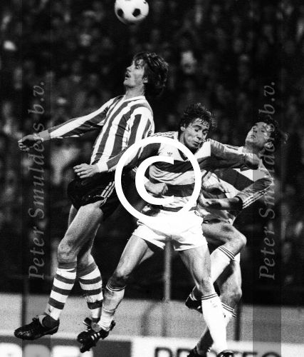 PSV-Rapid Wien, eindstand 2-1
2e ronde UEFA Cup
Rob Landsbergen Huub Stevens en Ruud Geels