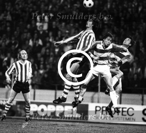 PSV-Rapid Wien, eindstand 2-1
2e ronde UEFA Cup
Rob Landsbergen Huub Stevens en Ruud Geels