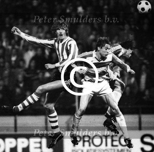 PSV-Rapid Wien, eindstand 2-1
2e ronde UEFA Cup
Rob Landsbergen Huub Stevens en Ruud Geels