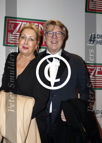 Amsterdam 14 november 2016
Premiere de zevende hemel in theater Carre. Robert Kranenborg met vrouw
