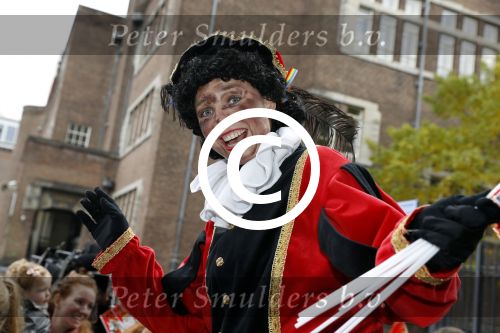 Utrecht 23 november 2016
Presentatie sint meezingboeken met Kim Lian v d Meij Sinterklaas en pieten