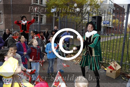 Utrecht 23 november 2016
Presentatie sint meezingboeken met Kim Lian v d Meij Sinterklaas en pieten