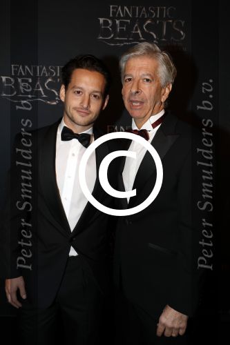 Amsterdam 15 november 2016
Premiere Fantastic beasts in Tuschinski. Ronald Plasterk met zoon