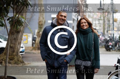 Amsterdam 13 december 2016 
Ruud Gullit op de cornelis schuytstraat met zijn vriendin Karin de Rooij
