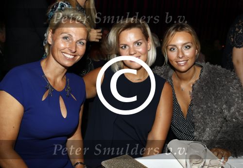 Hilversum 26 september 2016
Finale miss Nederland verkiezing in studio 21. Kim Kotter en Viktor Brand presenteren het. sandra Peet met dochter Loes