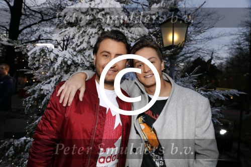 Kaatsheuvel 16 november 2016
Opnames videoclip Toppers met Rene Froger Gerard Joling Jeroen v d Boom Maxim Froger Danny Froger Lee Towers Andre Hazes jr O Gene en Maan. Opnames vonden plaats in de efteling.
