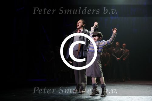 Amsterdam 20 november 2016
Premiere Ciske de Rat in het nieuwe de la mar theater. hoofdrolspeler Silver met Danny de Munk