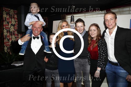 Hoorn 15 december 2016
Sonja Bakker presenteert haar 5e boek wat ze samen met Lidl uitgeeft. Haar man Jan Reus en alle kinderen zijn aanwezig