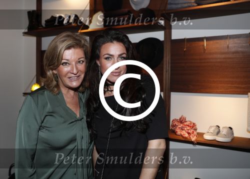 Amsterdam 17 december 2016 
Opening winkel Nynke Wynia door vriendin Micky Hoogendijk