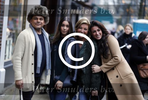 Amsterdam 17 december 2016 
Opening winkel Nynke Wynia door vriendin Micky Hoogendijk