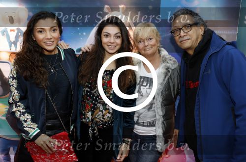 Amsterdam 10 december 2016
Premiere Sing in pathe arena. tara Hetharia met oiders