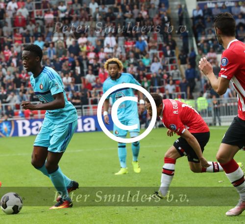 Eindhoven, 18 September 2016 PSV-Feyenoord, eindstand 0-1 Kompetitie Seizoen 2016/2017
Terence Kongolo en Andres Guardado