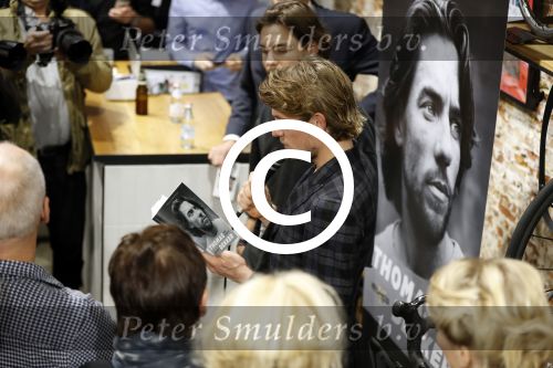 Amsterdam 15 november 2016 
Boekpresentatie Thomas Dekker. Het boek is geschreven door Thijs Zonneveld.