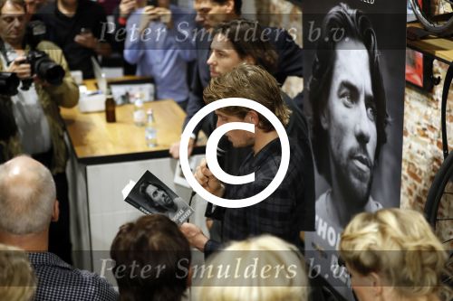 Amsterdam 15 november 2016 
Boekpresentatie Thomas Dekker. Het boek is geschreven door Thijs Zonneveld.