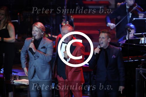 Amsterdam 28 november 2016
25 jaar Gordon artiest in het concertgebouw.
Gordon zingt met Wesley Klein en Thomas Berge