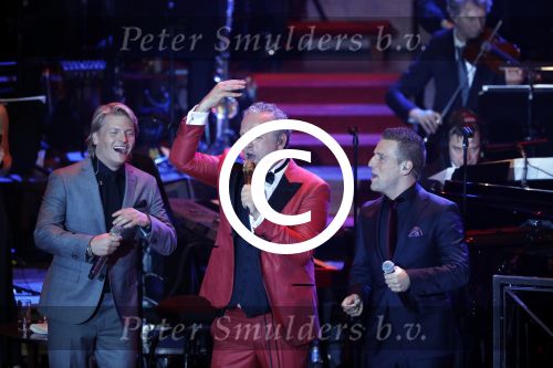 Amsterdam 28 november 2016
25 jaar Gordon artiest in het concertgebouw.
Gordon zingt met Wesley Klein en Thomas Berge
